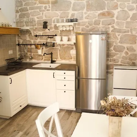 Old House * Sveti Filip i Jakov