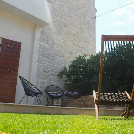 Old House Sveti Filip i Jakov