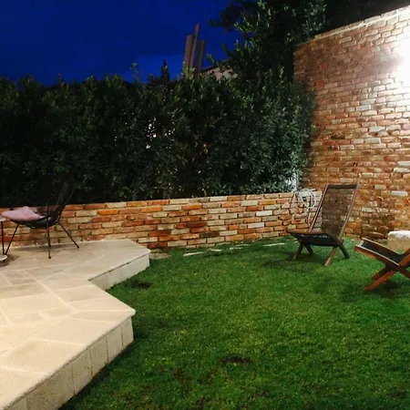 Old House Sveti Filip i Jakov