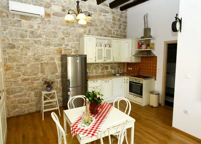 Old House Apartament *