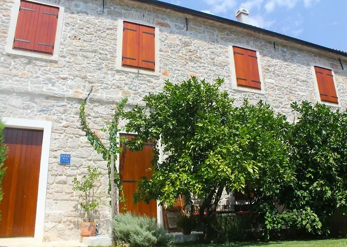 Old House * Sveti Filip i Jakov