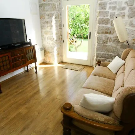 Old House * Sveti Filip i Jakov