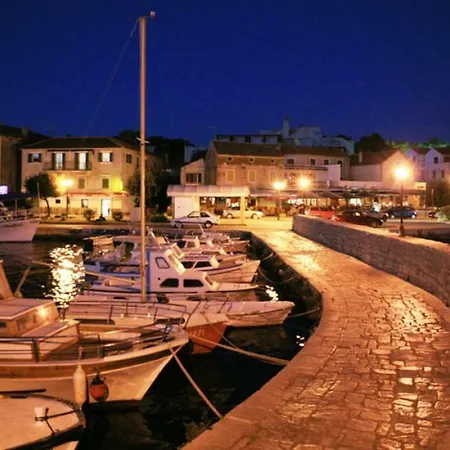 Old House Sveti Filip i Jakov