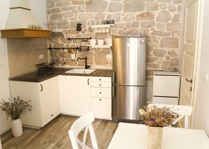 Old House * Свети-Филип-и-Яков